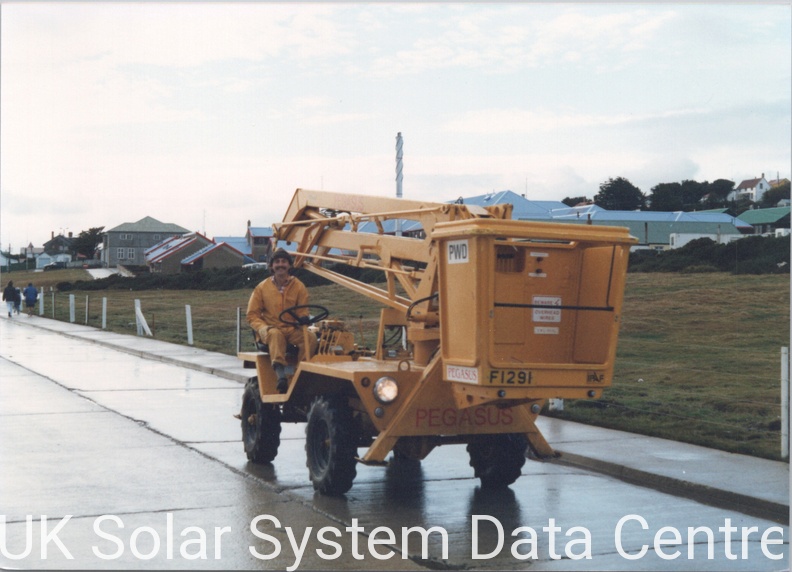 UKSSDC_Ionosonde_Stanley_Nov_1988-0042.jpg